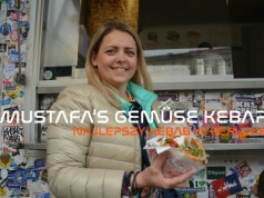Mustafa’s Gemüse Kebap – najlepszy kebab w Berlinie. Dlaczego warto stać w kolejce nawet dwie godziny?