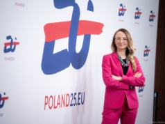 Zmiany w urlopach i stażu pracy coraz bliżej. Minister 