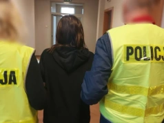 Szokujące morderstwo w Tomaszowie Mazowieckim. Kobieta odpowie za ojcobójstwo