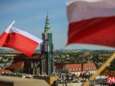 Świdnica w biało-czerwonych barwach. Dziś obchodzimy Dzień Flagi [FOTO]