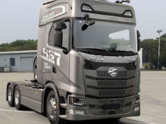 Chińska kopia Scanii jednak z innym przodem – zmiana zaraz po premierze