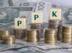 Polacy masowo zarabiają na PPK!