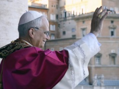 Leon XIV przed ważną decyzją. Tyle może zarabiać. Co zrobi nowy papież?