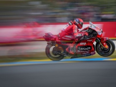 MotoGP: Sześć z sześciu! Marc Marquez wygrywa sprint we Francji