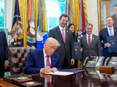 Donald Trump zapewnia darmowe bilety lotnicze dla nielegalnych imigrantów