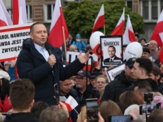 Deklaracja Nawrockiego: Skończę z podziałem na Polskę A i B