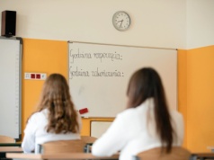 Egzamin ósmoklasisty 2025. Przewidywania okiem korepetytorki. "To pewniaki"
