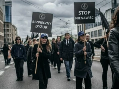 Wzruszające wsparcie podczas marszu milczenia. Wymowny przekaz medyków do rządzących