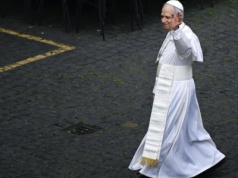 Dobrej niedzieli! Leon XIV po świecku przywitał wiernych przed modlitwą „Regina Coeli”  
