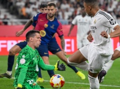 Co za początek "Królewskich". Dwa gole w kwadrans! FC Barcelona – Real Madryt na żywo