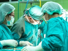 Zamiast zoperować kolano, w szpitalu amputowali mu nogę. Nie do wiary, ile odszkodowania dostał pacjent