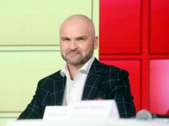Ile zarabia Rafał Brzoska? Większość jego pensji to coś więcej niż uposażenie