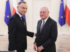 Człowiek Trumpa "postawił na nogi" obóz władzy. Niewygodny temat na koniec kampanii