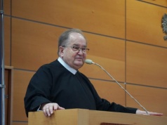 Przeczytaj RAPORT w obronie Muzeum "Pamięć i Tożsamość"