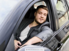 Przepisy: Tanie OC dla młodych kierowców? Oto 3 sposoby na niższą składkę!