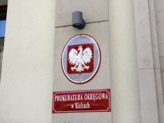 Kielecka prokuratura stawia zarzuty za śmierć dziecka w zbiorniku na nieczystości