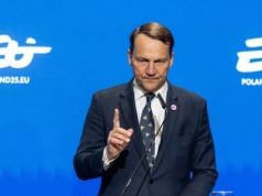 Ciemne chmury nad Bałtykiem. 