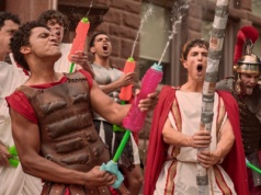Użytkownicy Prime Video w jedną noc uzależnili się od nowego serialu. Mają jedno zastrzeżenie