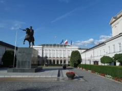 Ostatni sondaż przed ciszą wyborczą. Tak chcą głosować Polacy