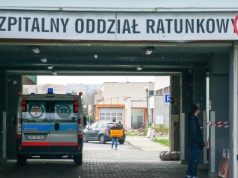 Przyszedł na SOR z raną nogi. Nagle się zaczęło. "Groził śmiercią"