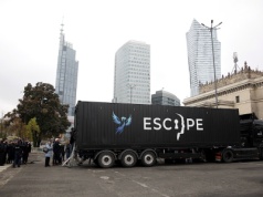 Stęchlizna, brudne materace i nieznany kierunek. Do Końskich przyjedzie Escape Truck