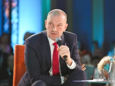Wiceprezes NFZ o zarobkach lekarzy: limity są potrzebne, jeżeli w grę wchodzą środki publiczne