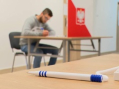 Rozpoczęły się wybory prezydenckie. Polacy głosują