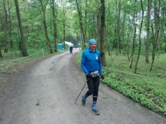 Chodzenie wciąga... do lasu! W Toruniu trwa Festiwalu Ultra Nordic Walking [wideo]