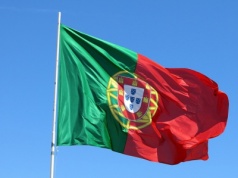 Portugalia też głosuje. Przedterminowe wybory wyłonią nowy parlament