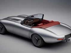Callum Jaguar E-Type, to Type 00 na jakiego nie zasługujemy.