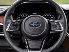 Subaru rozwiązuje niebezpieczny problem elektryków. Czym jest nowy „frunk”?