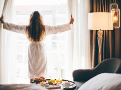 Oto, na co zwraca uwagę w hotelach pokolenie Z. Jest gotowe zapłacić za to więcej niż inne generacje