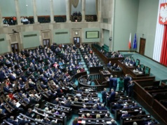Całkowity zakaz na terenie całej Polski. Sejm zdecydował, zmiany uderzą nie tylko w nieletnich