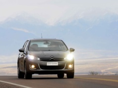 Używany Citroën C4 II z dieslem. Bezwypadkowe egzemplarze do 25.000 zł