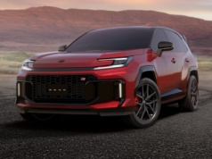 Nowa Toyota Rav4: tylko warianty spalinowe, choć zelektryfikowane. Najmocniejsza to GR Sport, hybryda plug-in