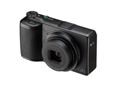 Po ten aparat ustawią się kolejki. Jest zapowiedź Ricoh GR IV