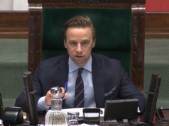 Krzysztof Bosak: jeżeli ktoś nie jest przekonany do żadnego z kandydatów, zachęcam by zagłosował przeciw Trzaskowskiemu