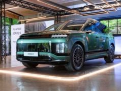 Największy SUV Hyundaia debiutuje w Polsce. Ma ponad 5 metrów długości i obracane fotele