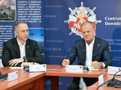 Tusk w bazie wojskowej o 