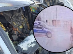 Tak 14-latek podpalał radiowozy straży miejskiej. Nagranie z monitoringu