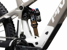 Lekki i mocny. Ten eMTB redefiniuje pojęcie elektrycznego roweru górskiego