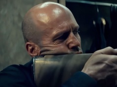 Napakowany akcją i scenami walk thriller z Jasonem Stathamem jest numerem 1 na Prime Video. Zawodowiec trafił w gusta fanów mocnego, wysokooktanowego kina