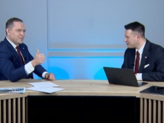 Nawrocki słodził Mentzenowi, momentami był jak student. Ale sztab się cieszy. "Udało się w 92 proc."