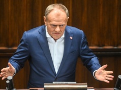 Tusk: Jeżeli kandydat na prezydenta nie zgodzi się na Ukrainę w NATO, to zdrada stanu