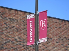 Trump uderza w Harvard. Koniec z przyjmowaniem studentów z zagranicy