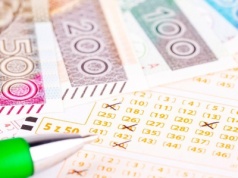 Do wygrania było aż 8 mln zł. A wygrane? Raptem 4-cyfrowe. W Lotto kumulacja rośnie!