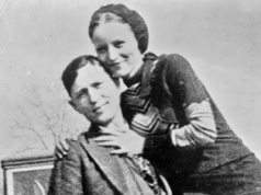 Spadł na nich deszcz ołowiu. Kulisy egzekucji Bonnie i Clyde’a