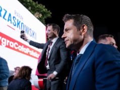 By ograć Mentzena-Nawrockiego, Trzaskowski powinien odciąć się od Tuska