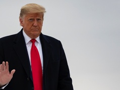 Trump: iPhone’y muszą być produkowane w USA – inaczej cła