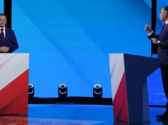 Zaskakujący moment debaty. „Nazywam się Nawrocki. Karol Nawrocki”